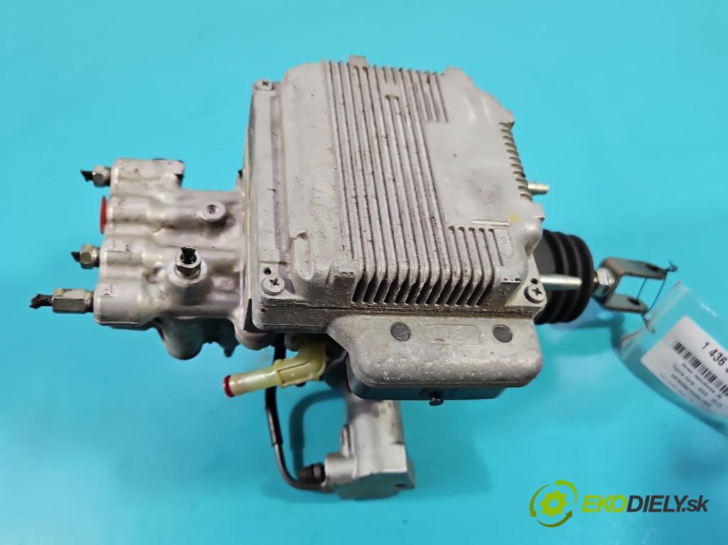 Toyota Auris I 2006-2013 1.8 16V 99 HP automatic 73 kW 1798 cm3 5- servo brzdové 47270-47030
