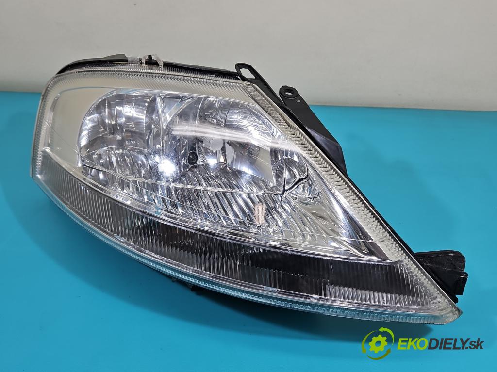 Citroen C3 I 2002-2009 1.4 8V 73 HP manual 54 kW 1360 cm3 5- Reflektor: pravý  (Svetlo predné pravé)