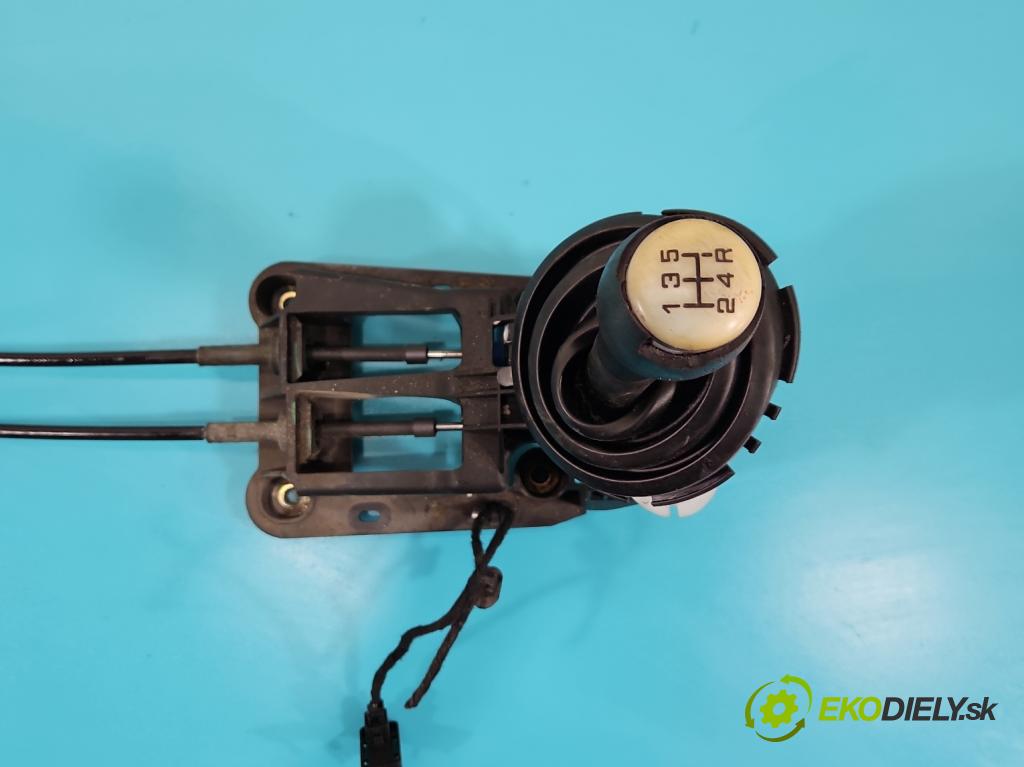 Citroen C3 I 2002-2009 1.4 8V 73 HP manual 54 kW 1360 cm3 5- Páka: Změny: stupeň,rýchlosť 9651917580 (Rýchlostná páka (kulisa))