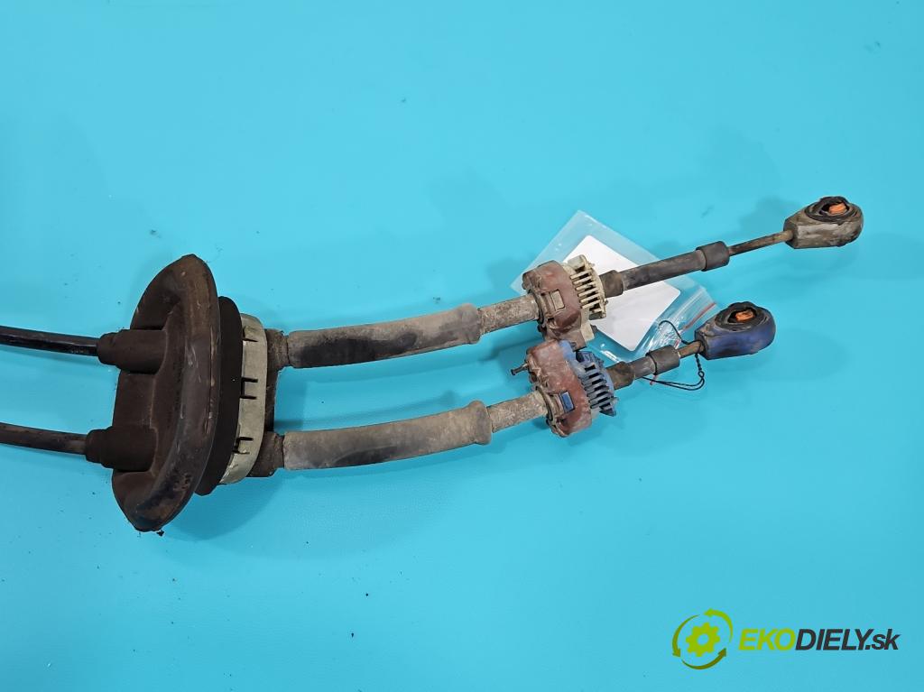 Citroen C3 I 2002-2009 1.4 8V 73 HP manual 54 kW 1360 cm3 5- Páka: Změny: stupeň,rýchlosť 9651917580 (Rýchlostná páka (kulisa))