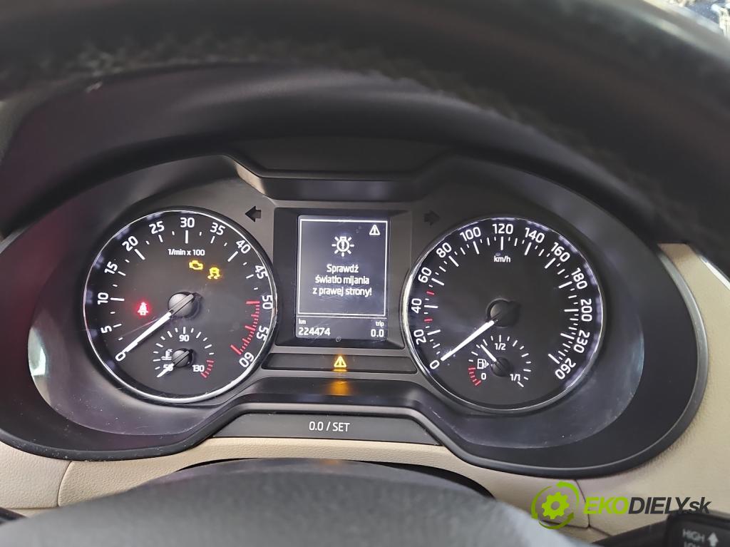Skoda Octavia III 2013- 1.6 tdi 105 HP manual 77 kW 1598 cm3 5- prístrojovka/ budíky 5E0920861E (Prístrojová doska, displej)