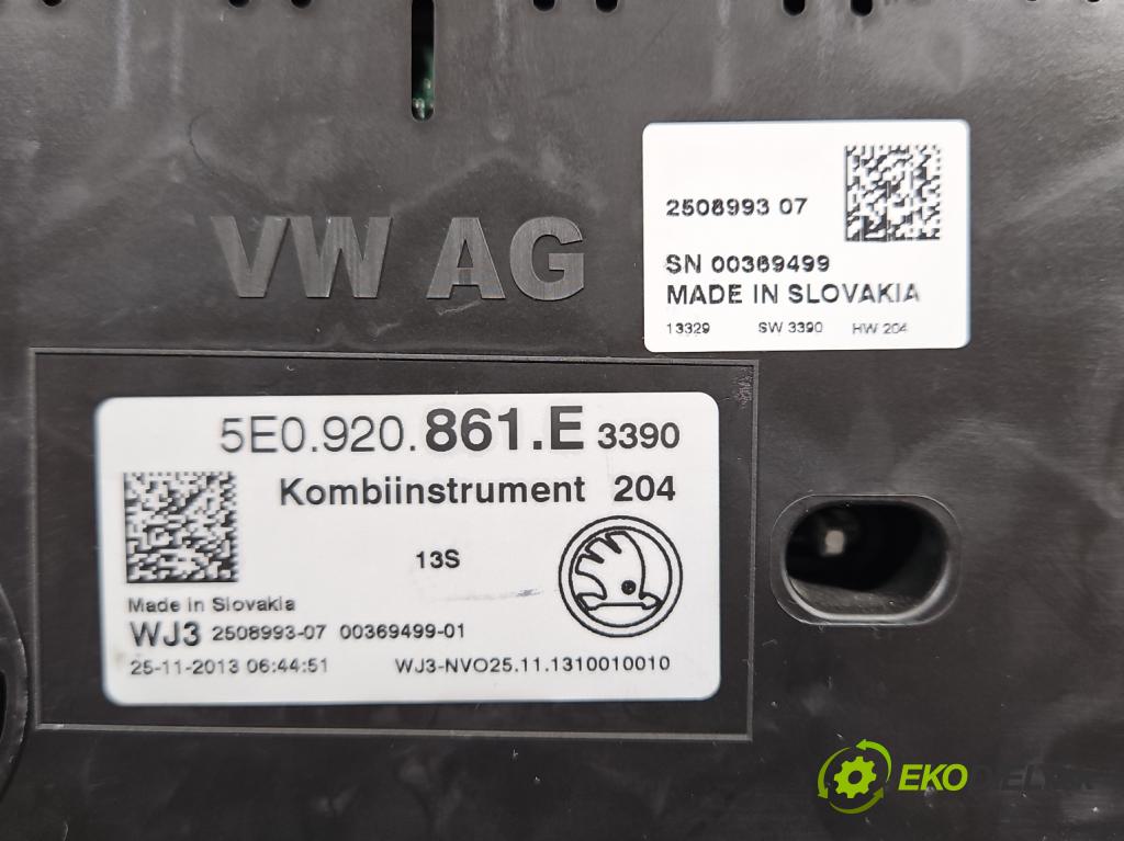 Skoda Octavia III 2013- 1.6 tdi 105 HP manual 77 kW 1598 cm3 5- prístrojovka/ budíky 5E0920861E (Prístrojová doska, displej)