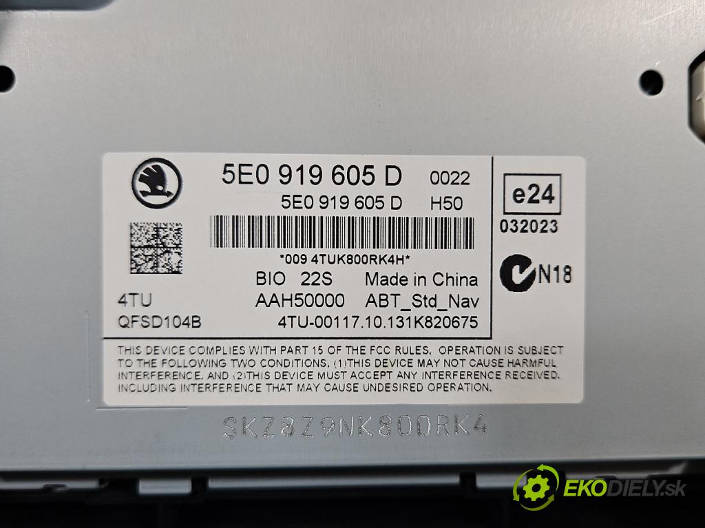 Skoda Octavia III 2013- 1.6 tdi 105 HP manual 77 kW 1598 cm3 5- Radio originál 5E0919605D