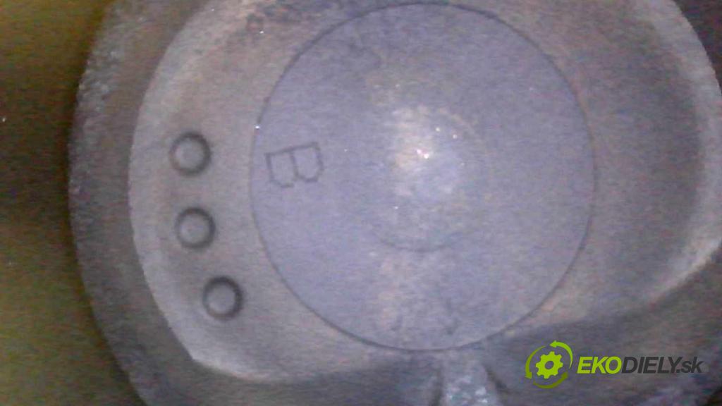 Toyota Corolla E12 2001-2009 1.4 vvti 97KM manual 71 kW 1398 cm3 5- motor benzín: 4ZZ