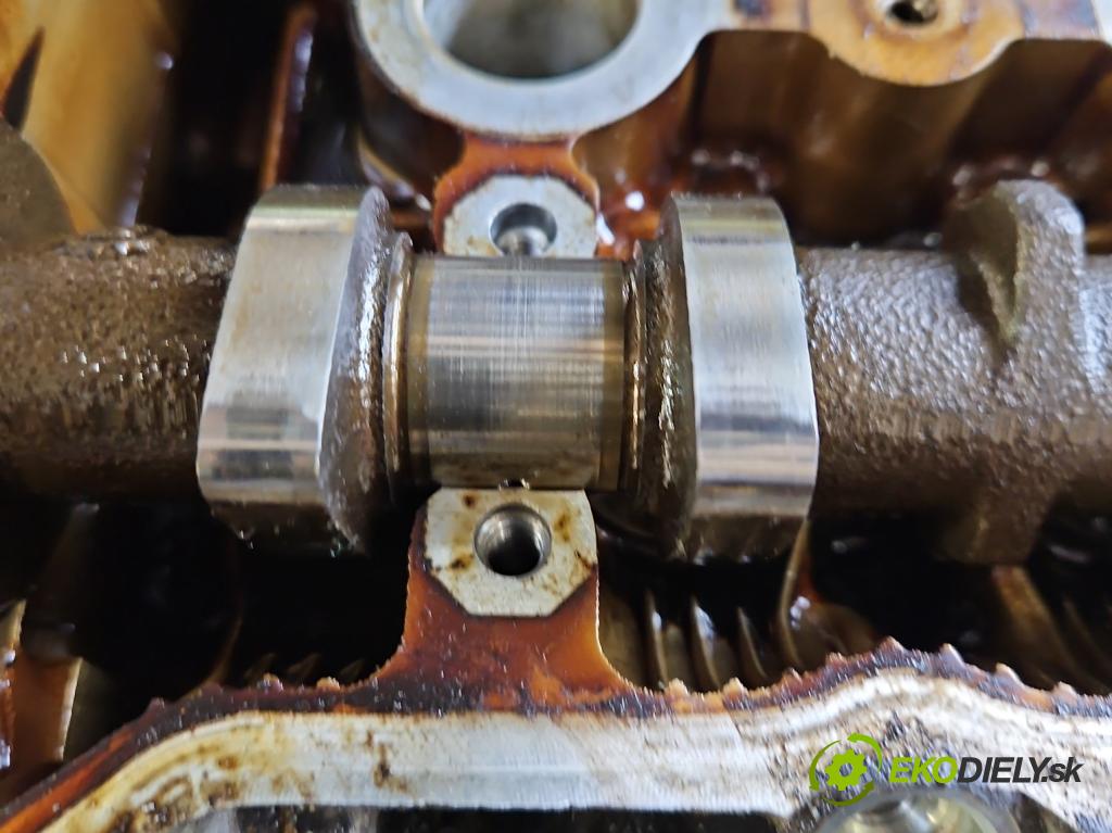 Toyota Corolla E12 2001-2009 1.4 vvti 97KM manual 71 kW 1398 cm3 5- motor benzín: 4ZZ