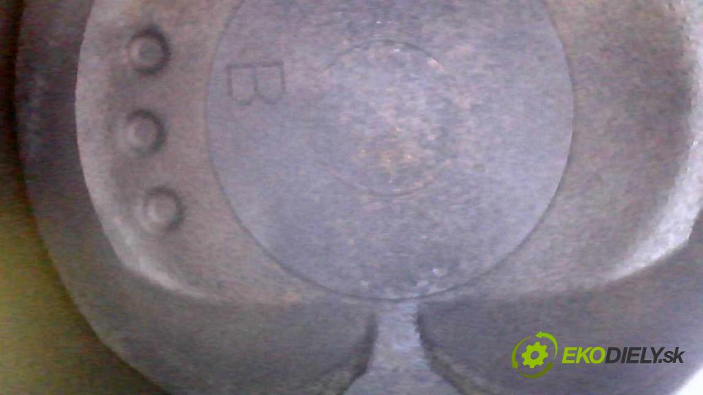 Toyota Corolla E12 2001-2009 1.4 vvti 97KM manual 71 kW 1398 cm3 5- motor benzín: 4ZZ