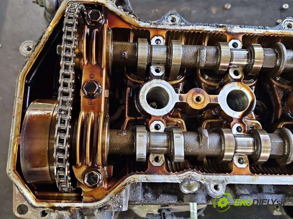 Toyota Corolla E12 2001-2009 1.4 vvti 97KM manual 71 kW 1398 cm3 5- motor benzín: 4ZZ