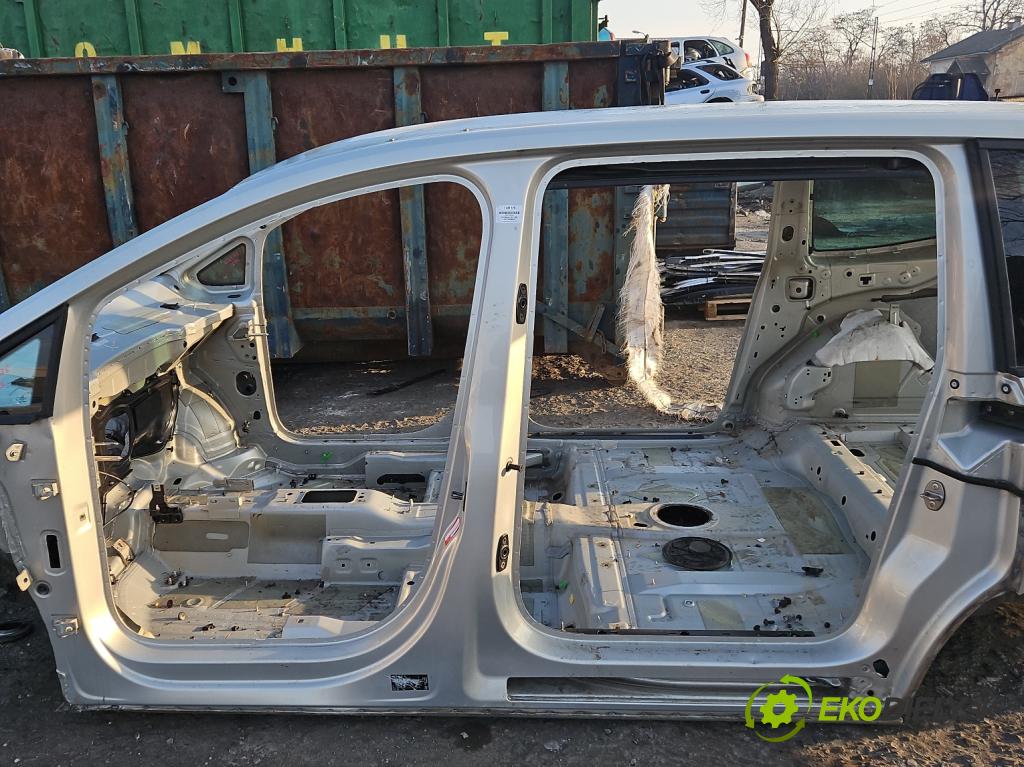 Seat Alhambra II 2010-2020 2.0 tdi 116 hp manual 85 kW 1968 cm3 5- práh levý  (Ostatní)