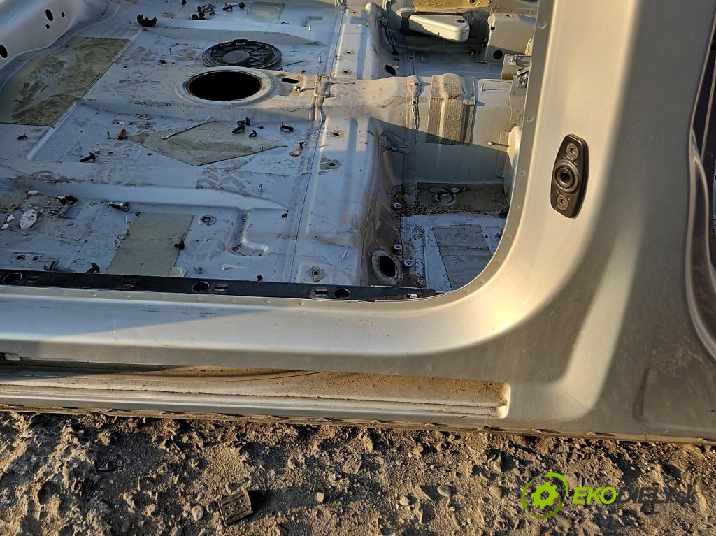 Seat Alhambra II 2010-2020 2.0 tdi 116 HP manual 85 kW 1968 cm3 5- Práh: pravý  (Karoséria ostatné)