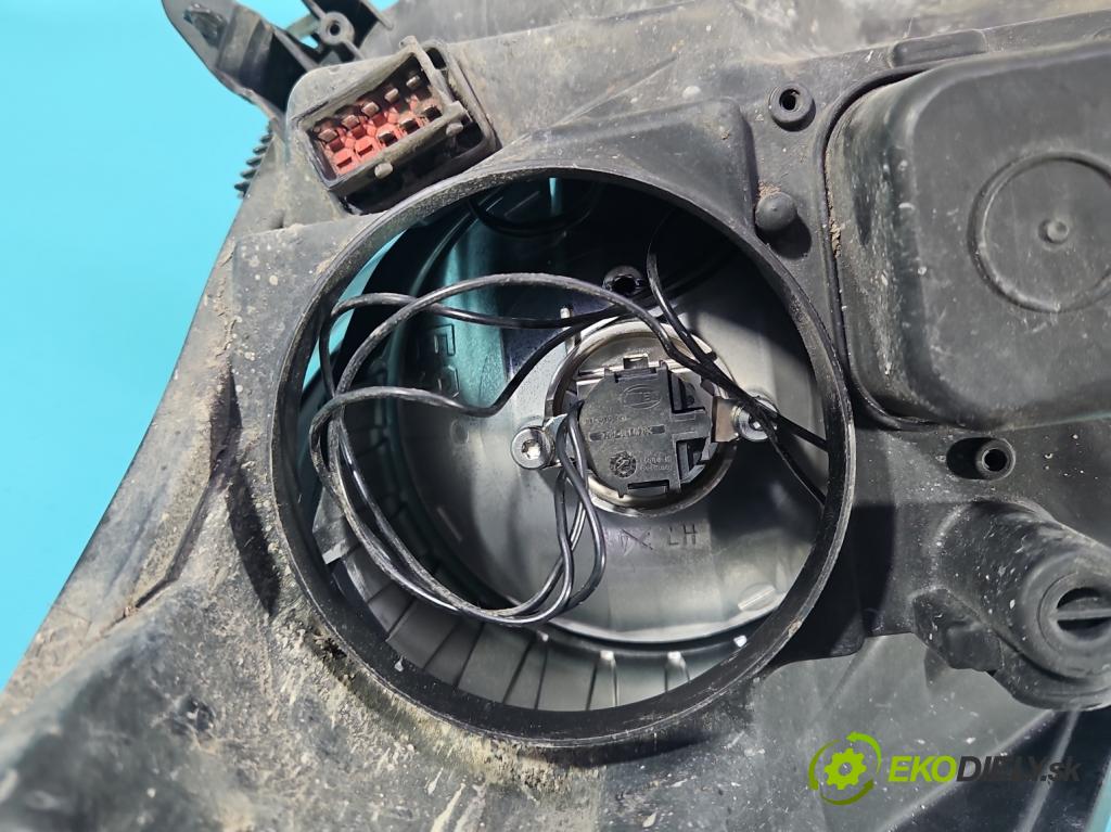 Opel Astra III 2004-2014 1.6 16V 105 HP manual 77 kW 1598 cm3 5- Reflektor: pravý 24451033 (Pravé)