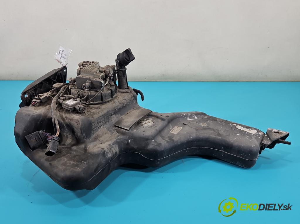 Seat Alhambra II 2010-2020 2.0 tdi 116 HP manual 85 kW 1968 cm3 5- Nádrž: AdBlue: 7N0131877E