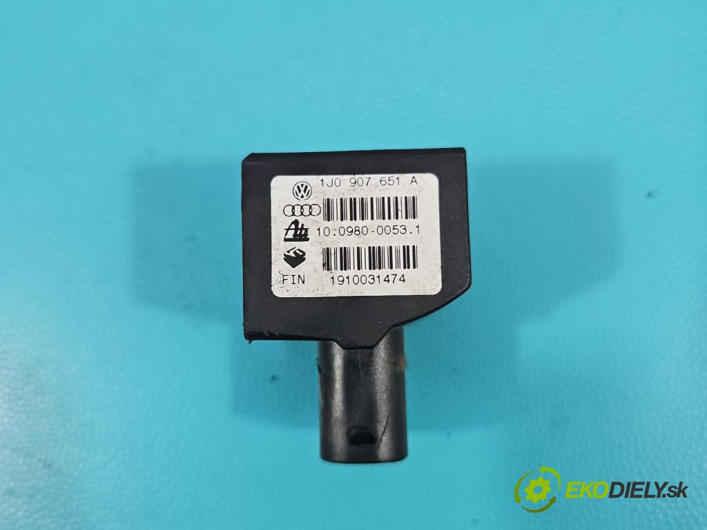 Vw Golf IV 1997-2003 1.9 tdi 90 hp manual 66 kW 1896 cm3 5- snímač ESP 1J0907651A