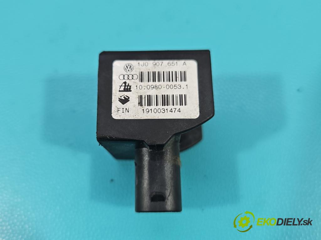 Vw Golf IV 1997-2003 1.9 tdi 90 hp manual 66 kW 1896 cm3 5- snímač ESP 1J0907651A