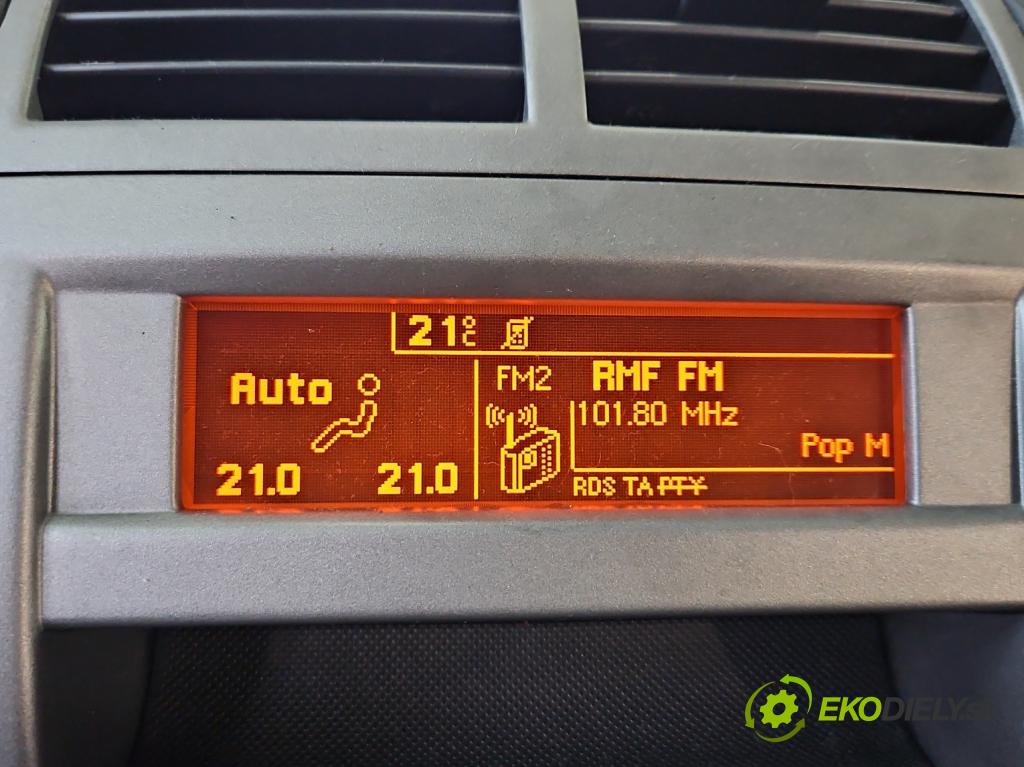 Peugeot 407 2.0 16V 136 HP automatic 100 kW 1997 cm3 4- Zobrazit:  (Prístrojová doska)