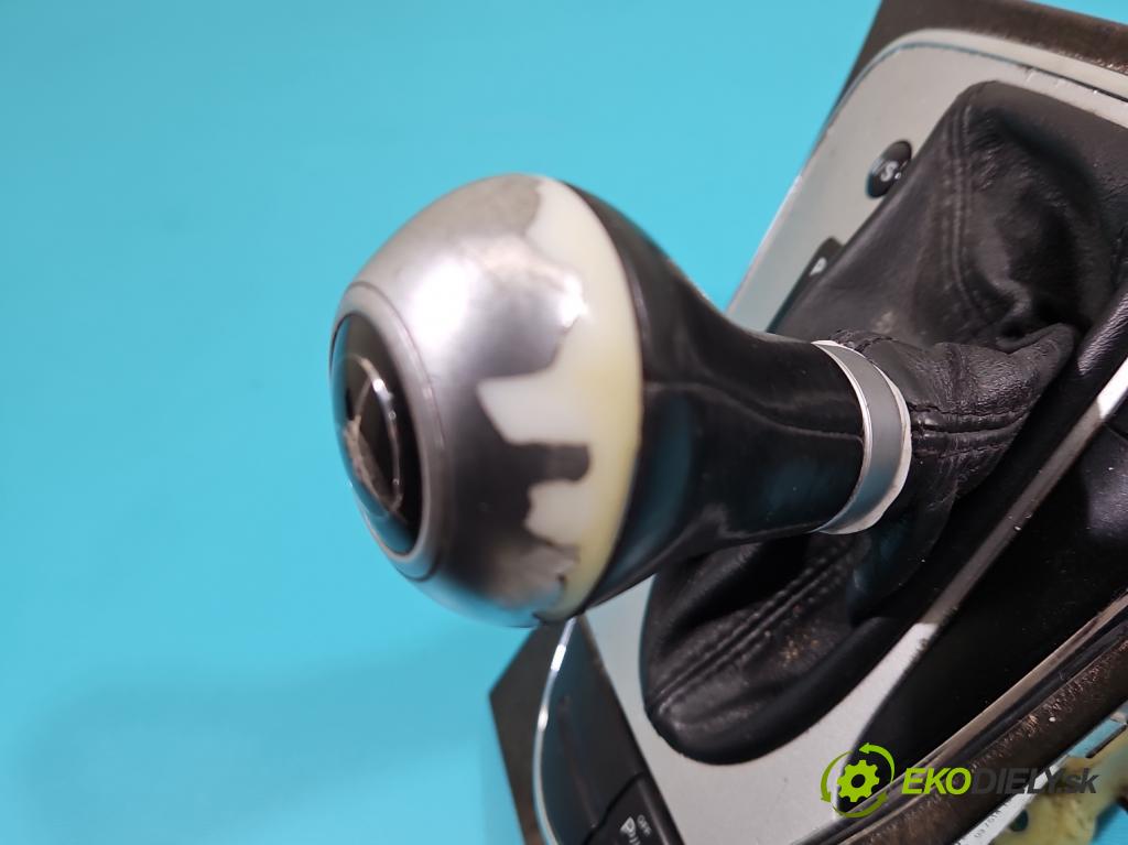 Mercedes E W211 2002-2009 2,2.0 cdi 122 HP automatic 90 kW 2148 cm3 4- Páka: Změny: stupeň,rýchlosť 2112673124 (Rýchlostná páka (kulisa))