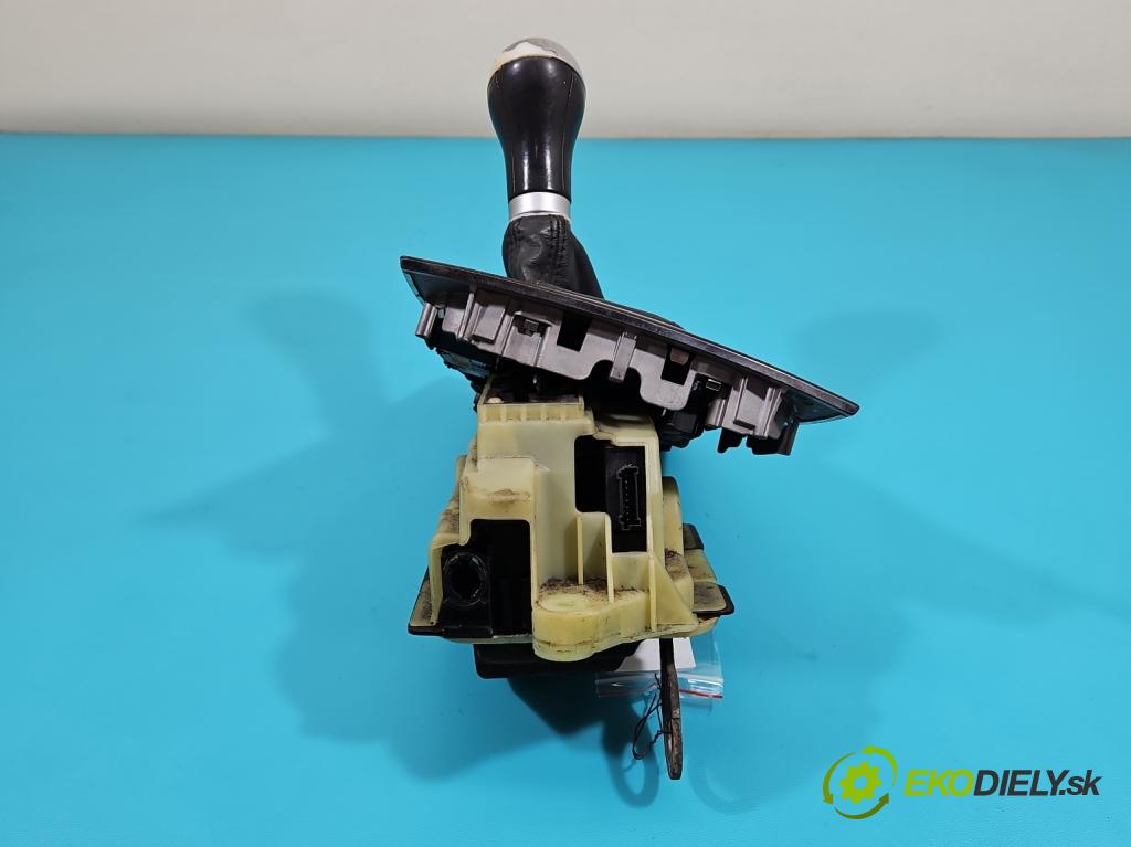 Mercedes E W211 2002-2009 2,2.0 cdi 122 HP automatic 90 kW 2148 cm3 4- Páka: Změny: stupeň,rýchlosť 2112673124 (Rýchlostná páka (kulisa))