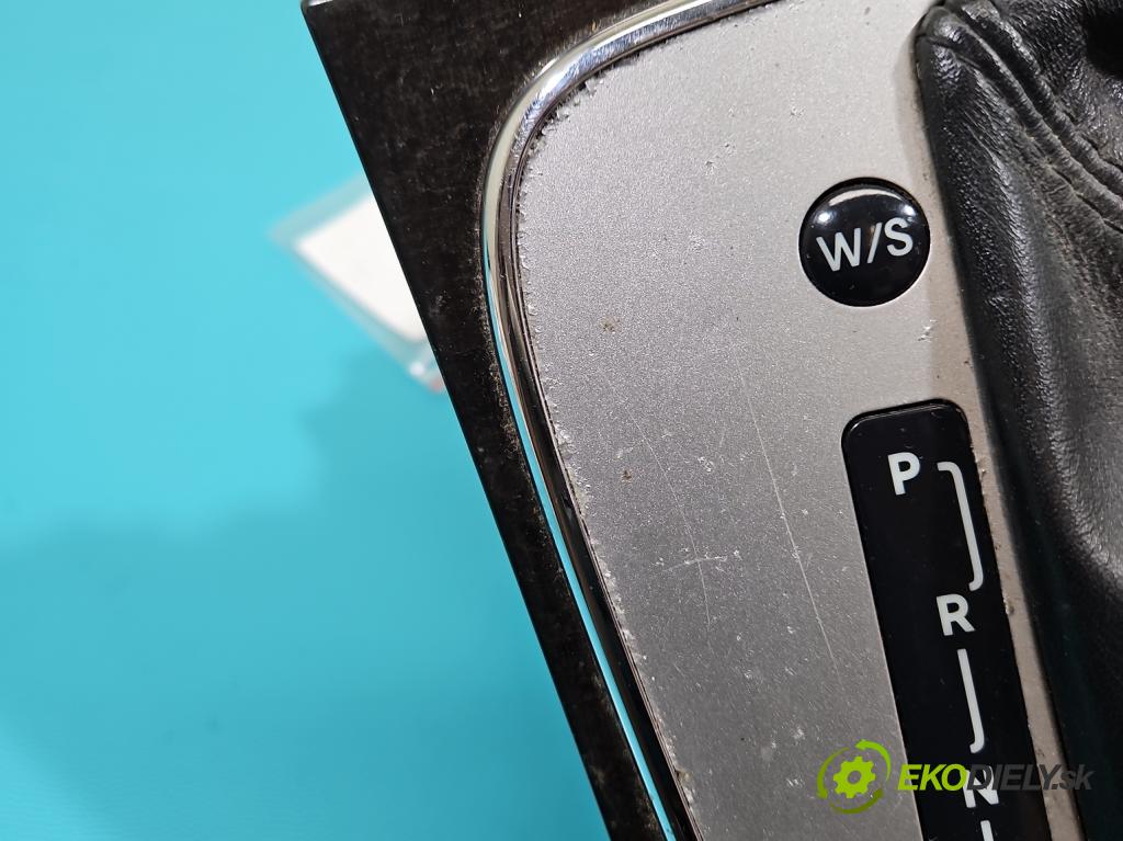 Mercedes E W211 2002-2009 2,2.0 cdi 122 HP automatic 90 kW 2148 cm3 4- Páka: Změny: stupeň,rýchlosť 2112673124 (Rýchlostná páka (kulisa))