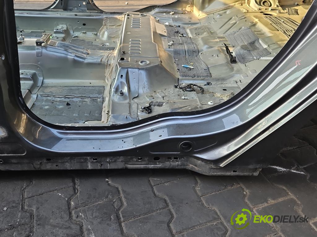 Ford Fusion USA 2012-2020 2.0 EcoBoost: 245KM automatic 180 kW 1999 cm3 4- práh levý  (Ostatní)