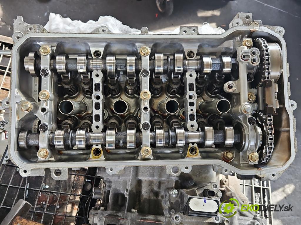 Toyota Auris I 2006-2013 1.8 16V 99 HP automatic 73 kW 1798 cm3 5- motor benzín: 2ZR