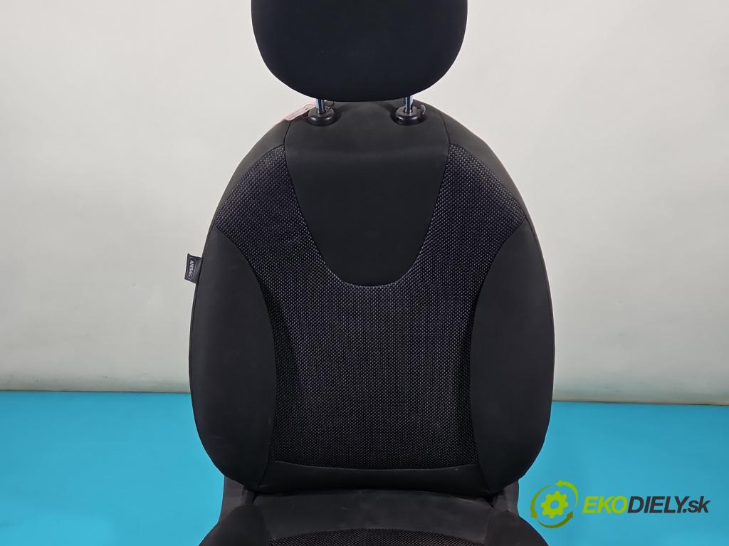 Mini One II 2006-2013 1.4 16V 95 HP manual 70 kW 1397 cm3 3- Sedačka pravý  (Sedačka, sedadlo)