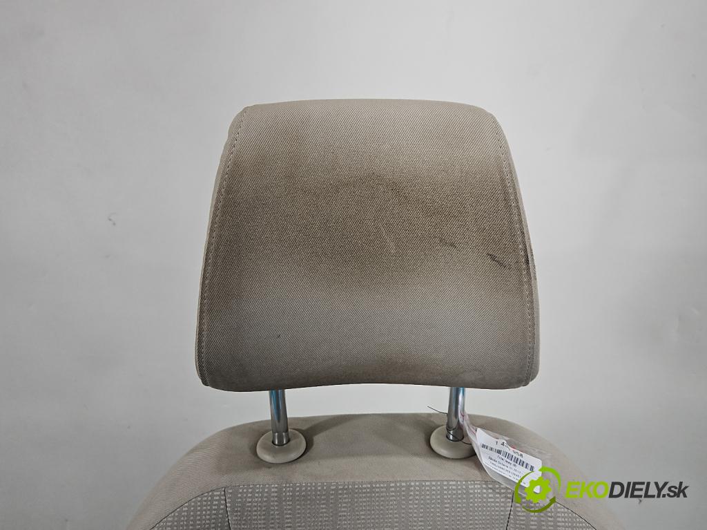 Skoda Octavia III 2013- 1.6 tdi 105 HP manual 77 kW 1598 cm3 5- Sedačka ľavý  (Sedačka, sedadlo)