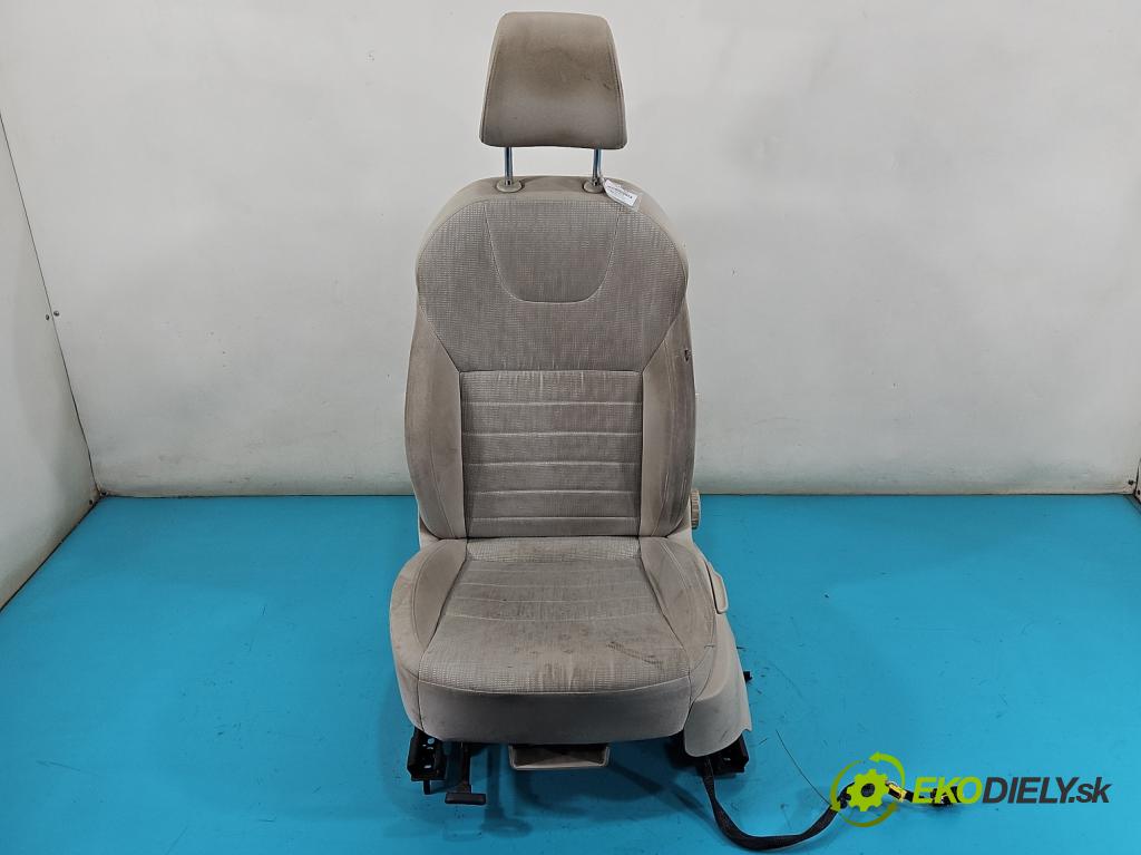 Skoda Octavia III 2013- 1.6 tdi 105 HP manual 77 kW 1598 cm3 5- Sedačka ľavý  (Sedačka, sedadlo)