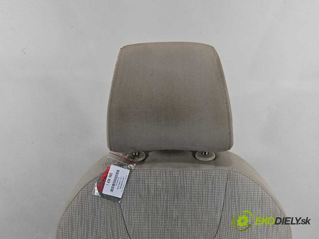 Skoda Octavia III 2013- 1.6 tdi 105 HP manual 77 kW 1598 cm3 5- Sedačka pravý  (Sedačka, sedadlo)