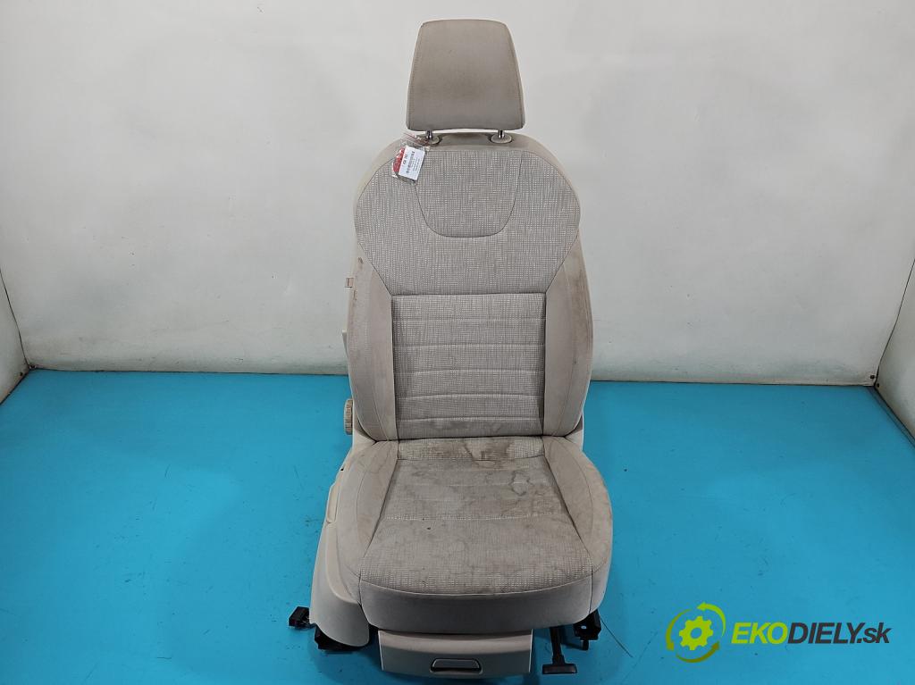 Skoda Octavia III 2013- 1.6 tdi 105 HP manual 77 kW 1598 cm3 5- Sedačka pravý  (Sedačka, sedadlo)