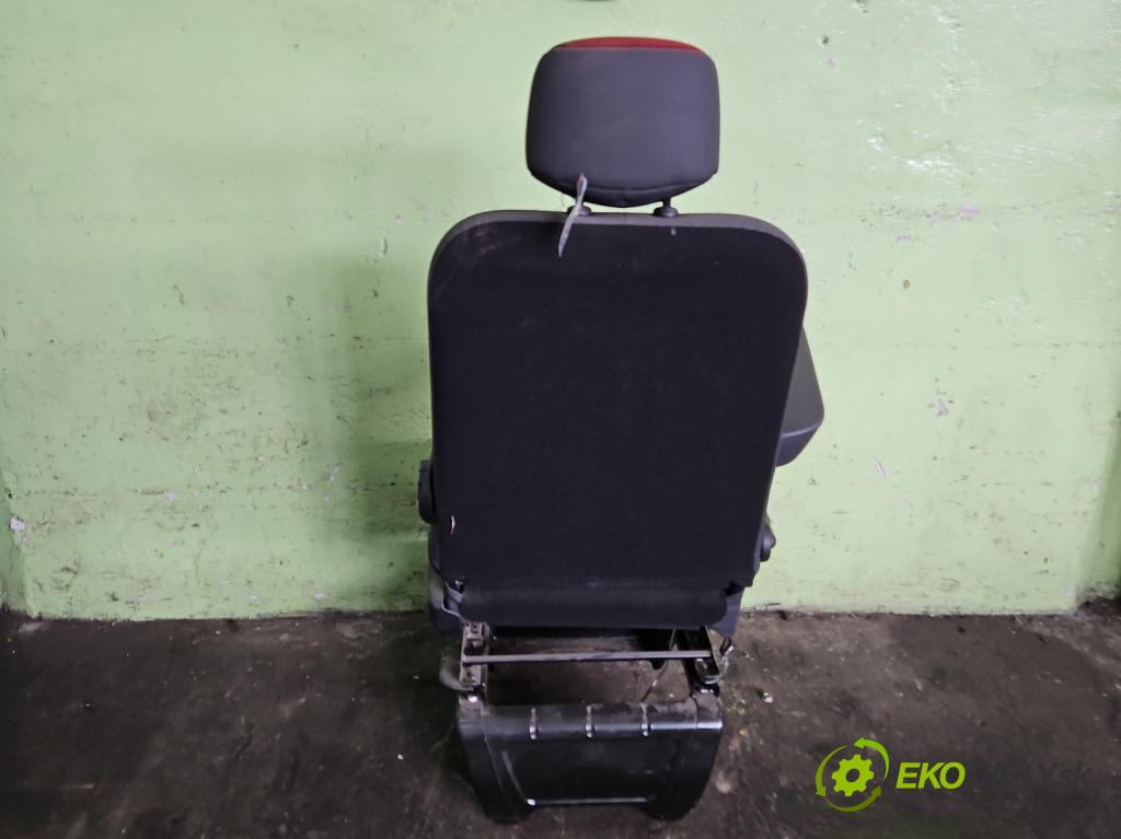 Renault Master III 2010-2019 2.3 dci 101 HP manual 74 kW 2299 cm3 5- Sedačka ľavý  (Sedačka, sedadlo)