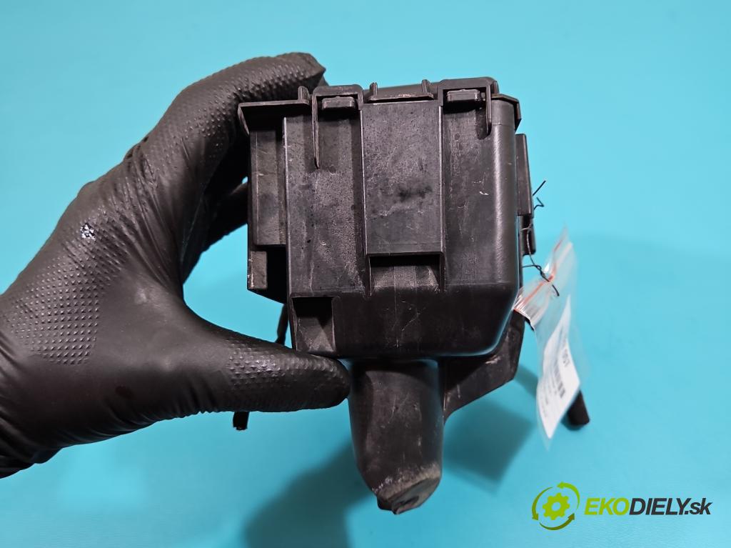 Skoda Fabia III 2014- 2021 1.2 TSI 90 hp manual 66 kW 1197 cm3 5- skříňka pojistková 6C0907361F (Pojistkové skříňky)