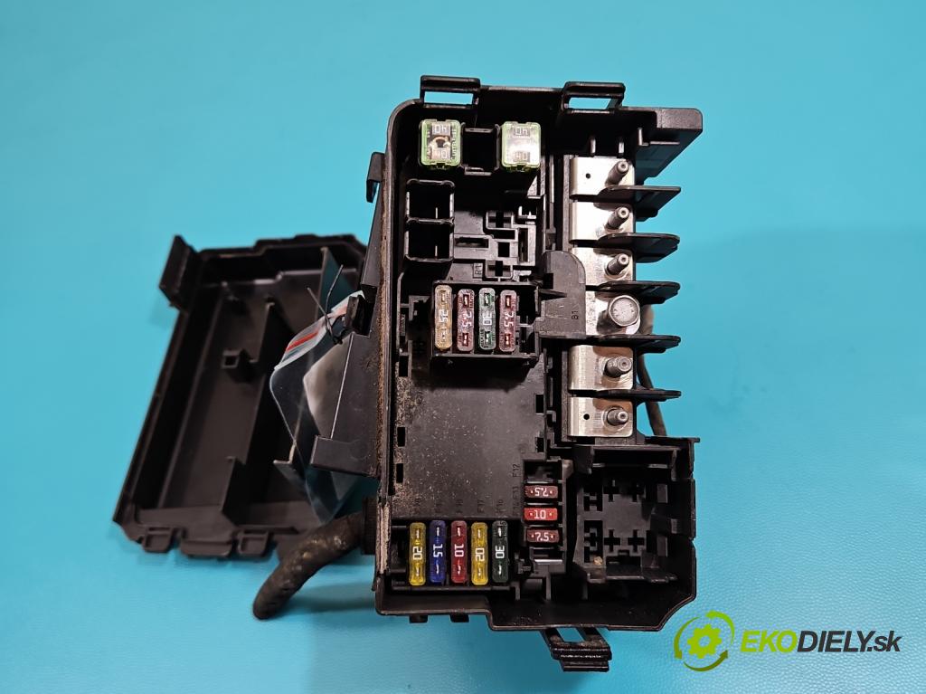 Skoda Fabia III 2014- 2021 1.2 TSI 90 hp manual 66 kW 1197 cm3 5- skříňka pojistková 6C0907361F (Pojistkové skříňky)