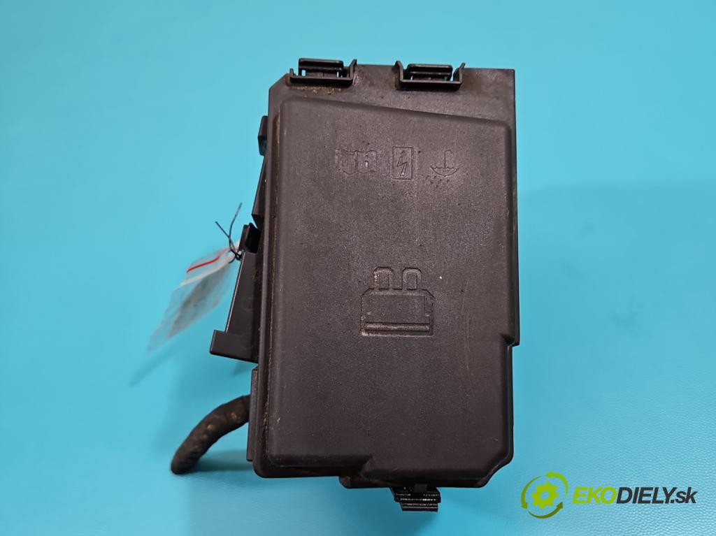 Skoda Fabia III 2014- 2021 1.2 TSI 90 hp manual 66 kW 1197 cm3 5- skříňka pojistková 6C0907361F (Pojistkové skříňky)
