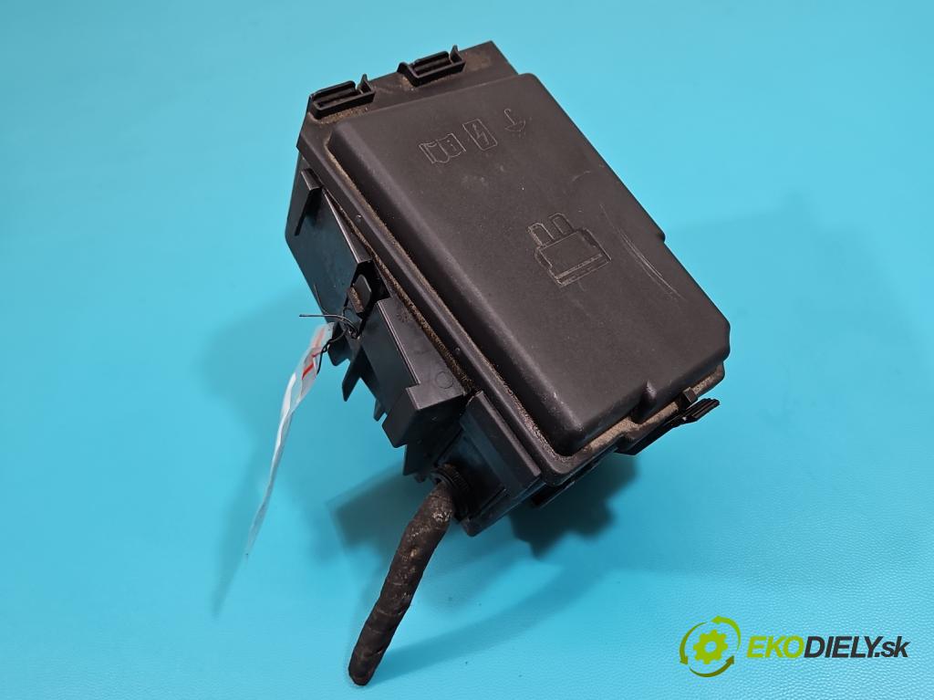 Skoda Fabia III 2014- 2021 1.2 TSI 90 hp manual 66 kW 1197 cm3 5- skříňka pojistková 6C0907361F (Pojistkové skříňky)