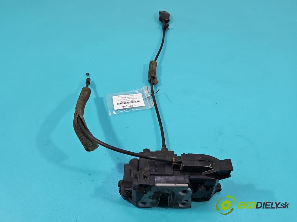 Renault Master III 2010-2019 2.3 dci 101 hp manual 74 kW 2299 cm3 5- zámek přední pravý