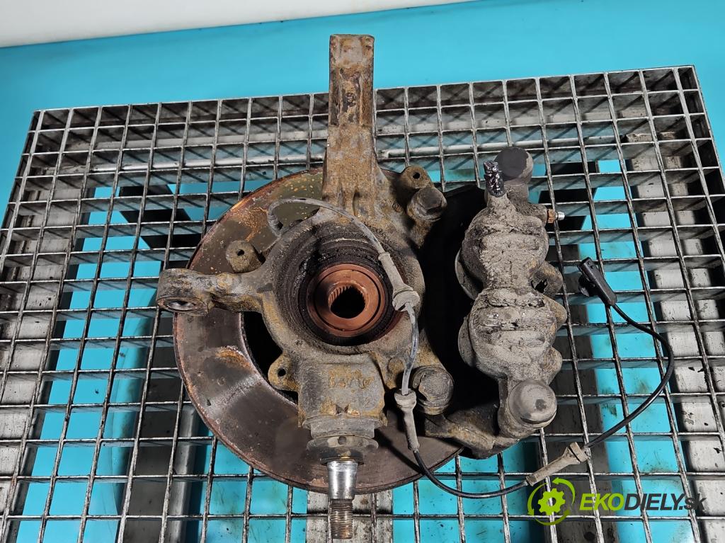 Renault Master III 2010-2019 2.3 dci 101 HP manual 74 kW 2299 cm3 5- náboj ľavé  (Náboj)