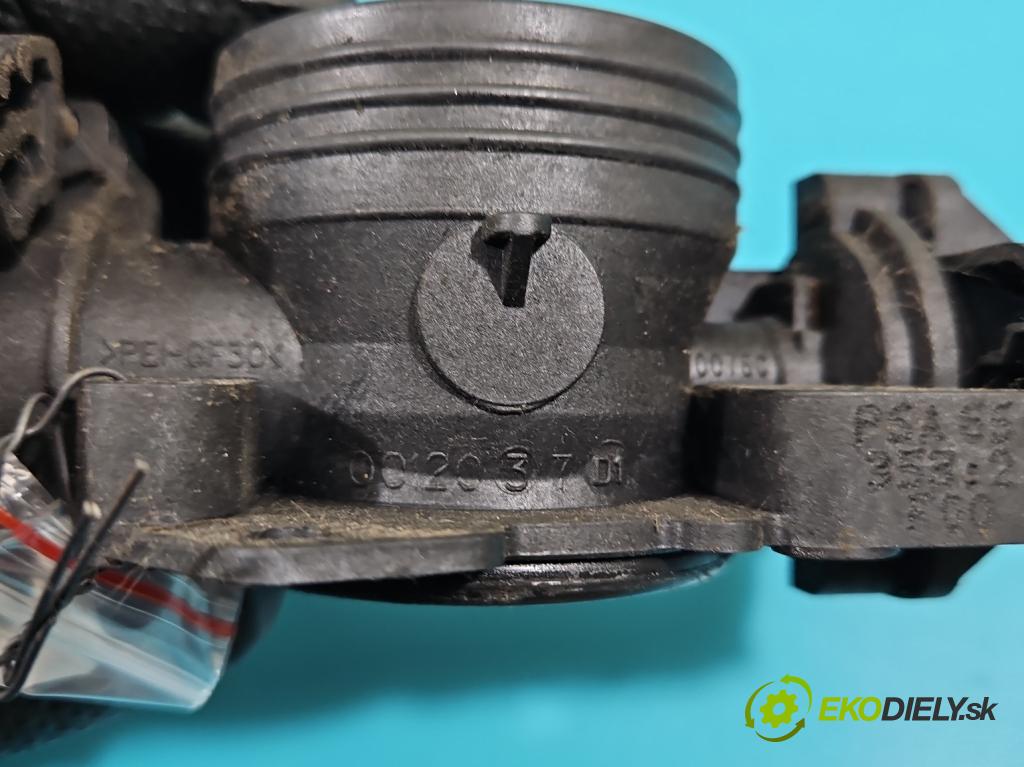 Peugeot 206 1.4 8V 75 HP manual 55 kW 1360 cm3 5- klapka  (Škrtiaca klapka)