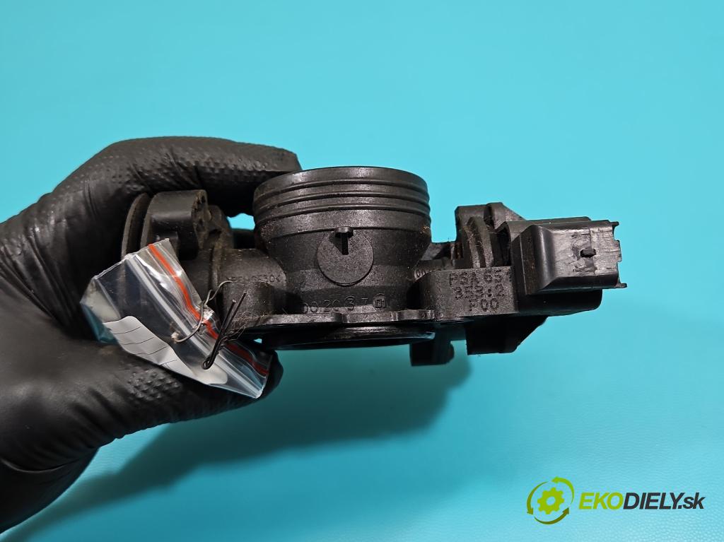 Peugeot 206 1.4 8V 75 HP manual 55 kW 1360 cm3 5- klapka  (Škrtiaca klapka)