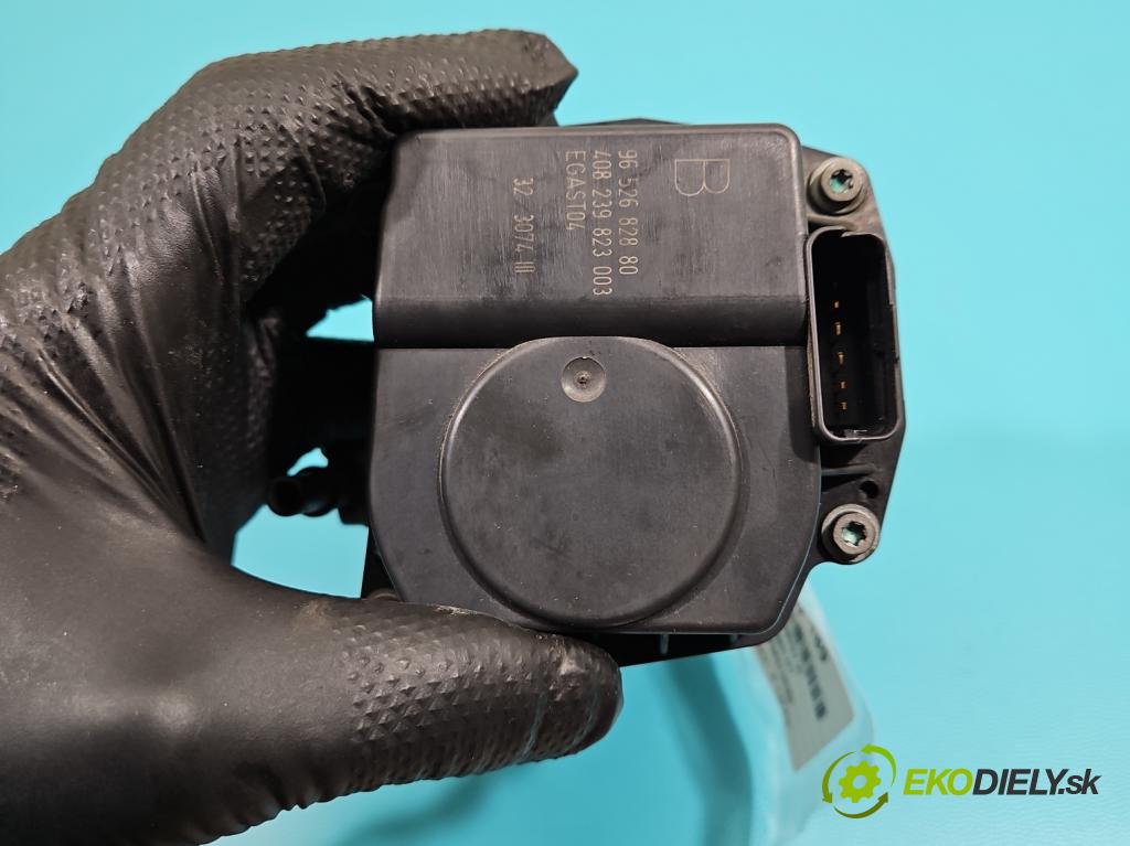 Peugeot 407 2.0 16V 136 HP automatic 100 kW 1997 cm3 4- klapka 9652682880 (Škrtiaca klapka)