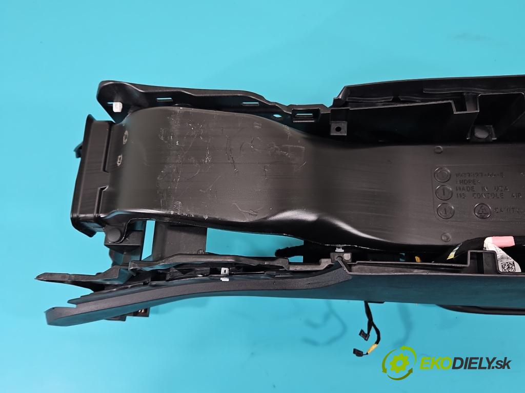 Tesla Model 3 2017- 0.0b: automatic 377 kW  4- loketní opěrka 1087897-00-B (Loketní opěrky)