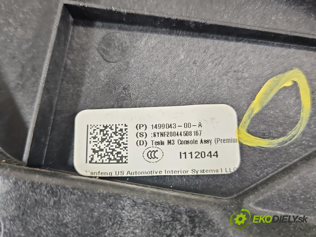 Tesla Model 3 2017- 0.0b: automatic 377 kW  4- loketní opěrka 1087897-00-B (Loketní opěrky)