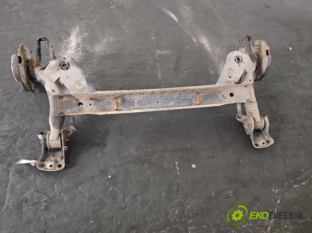 Skoda Octavia III 2013- 1.6 tdi 105 hp manual 77 kW 1598 cm3 5- zadní výztuha  (Výztuhy zadní)