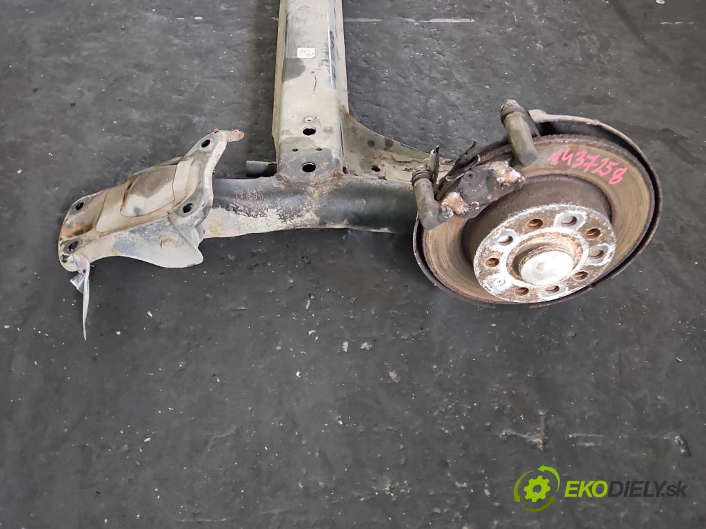 Skoda Octavia III 2013- 1.6 tdi 105 hp manual 77 kW 1598 cm3 5- zadní výztuha  (Výztuhy zadní)