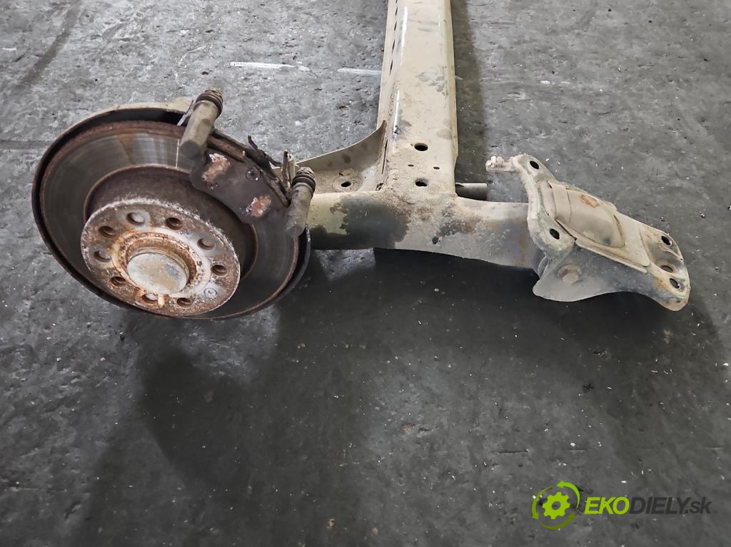 Skoda Octavia III 2013- 1.6 tdi 105 hp manual 77 kW 1598 cm3 5- zadní výztuha  (Výztuhy zadní)