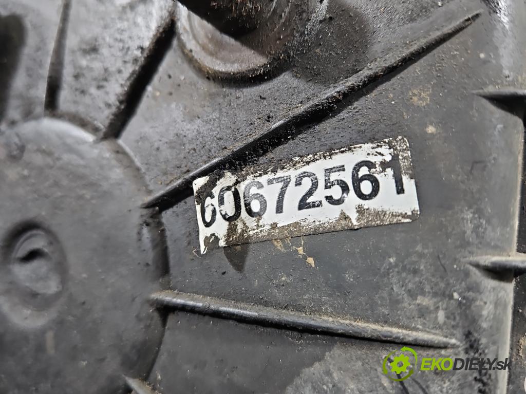 Alfa romeo 156 1.9 jtd 116 HP manual 85 kW 1910 cm3 5- obal filtra vzduchu 0281002309 (Obal filtra vzduchu)