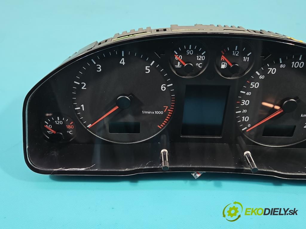 Audi A4 B5 1994-2001 1.8 20V 125 HP manual 92 kW 1781 cm3 5- prístrojovka/ budíky 8D0920932X (Prístrojová doska, displej)