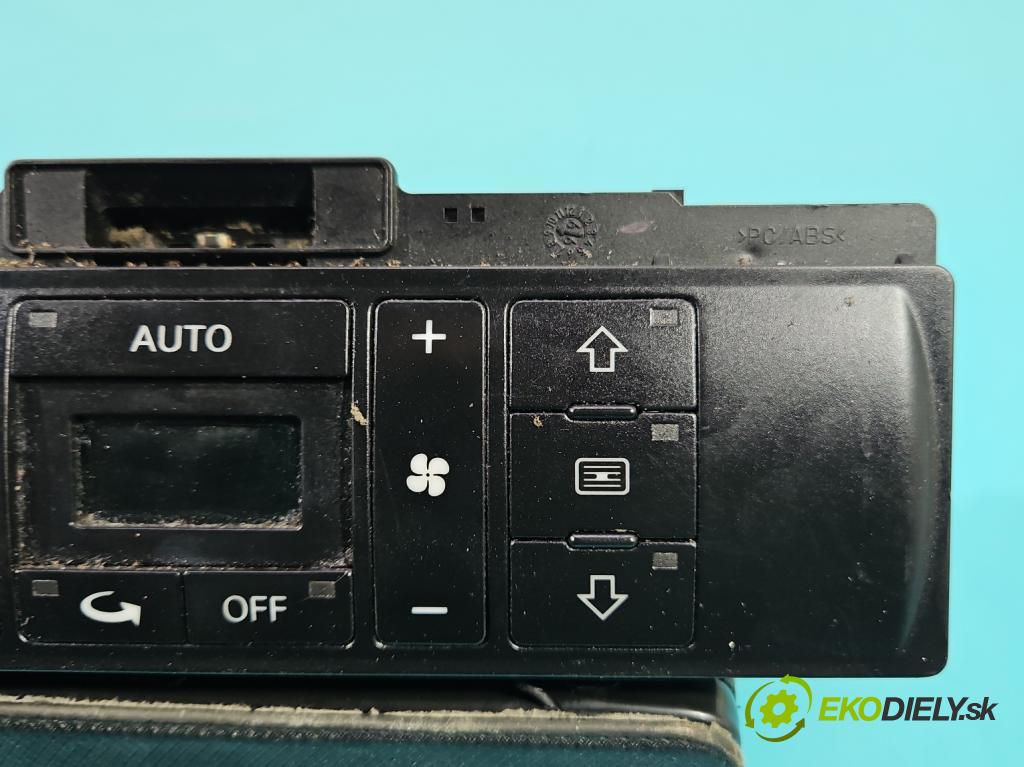 Audi A4 B5 1994-2001 1.8 20V 125 HP manual 92 kW 1781 cm3 5- panel kúrenia 8D0820043M