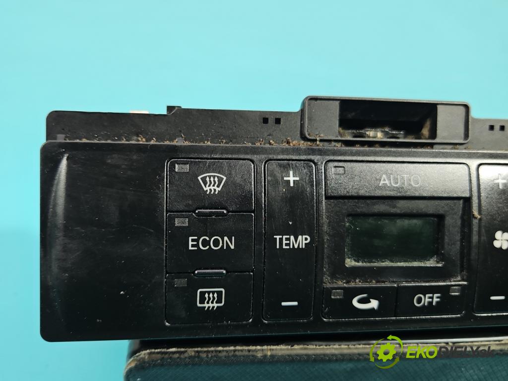 Audi A4 B5 1994-2001 1.8 20V 125 HP manual 92 kW 1781 cm3 5- panel kúrenia 8D0820043M
