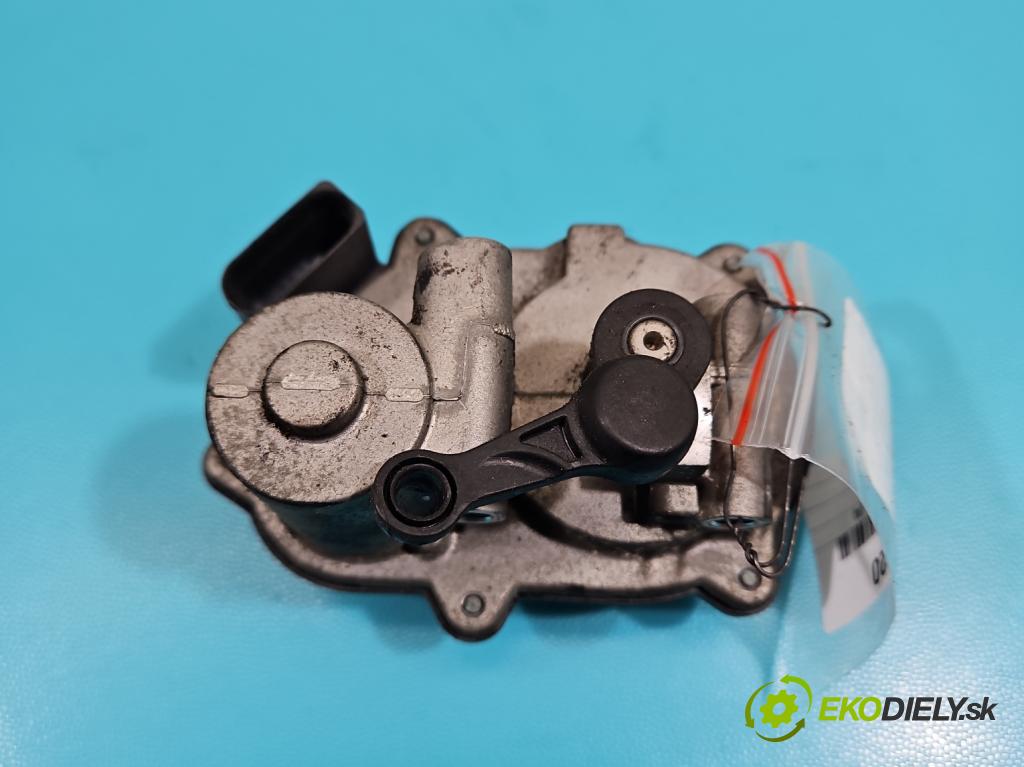 Audi A4 B8 2007-2015 2.0 tdi 143 HP automatic 105 kW 1968 cm3 5- Ovladač: klapky: kolektor 03L129086 (Motorček ostatné)