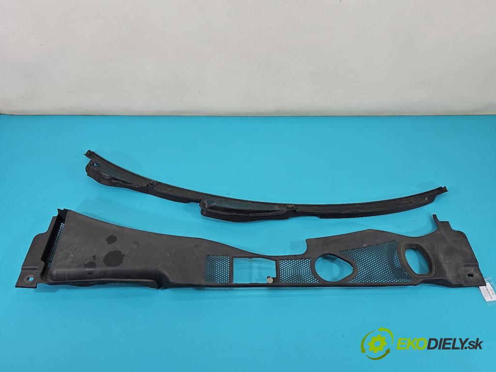 Audi A5 8T 2007-2016 2.0 TFSI 211KM automatic 155 kW 1984 cm3 2- torpédo 8K1819447 (Torpédo (plast pod čelným sklom))