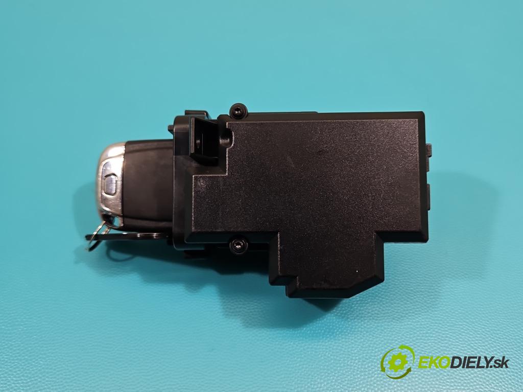 Audi A5 8T 2007-2016 2.0 TFSI 211KM automatic 155 kW 1984 cm3 2- Spínačka 8K0909131C (Spínacia skrinka)